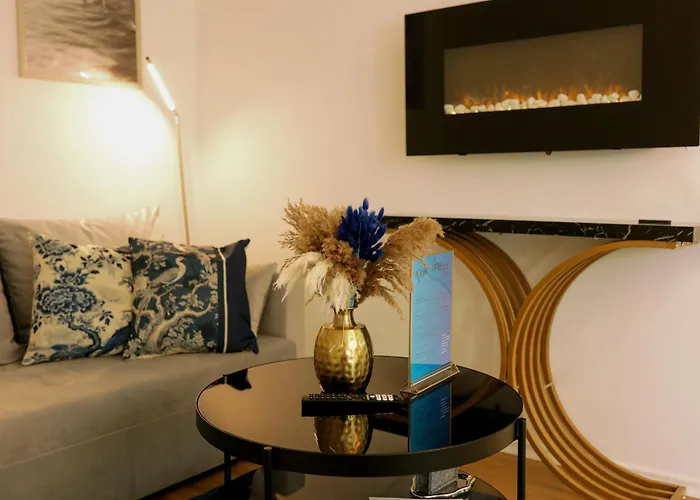 C - Gargen, Stilvoll, Modern & Cozy Im Zentrum Von Apartament *
