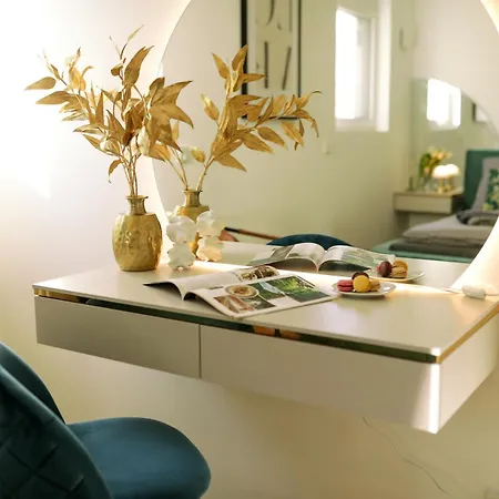 C - Gargen, Stilvoll, Modern & Cozy Im Zentrum Von Apartmán Pasov