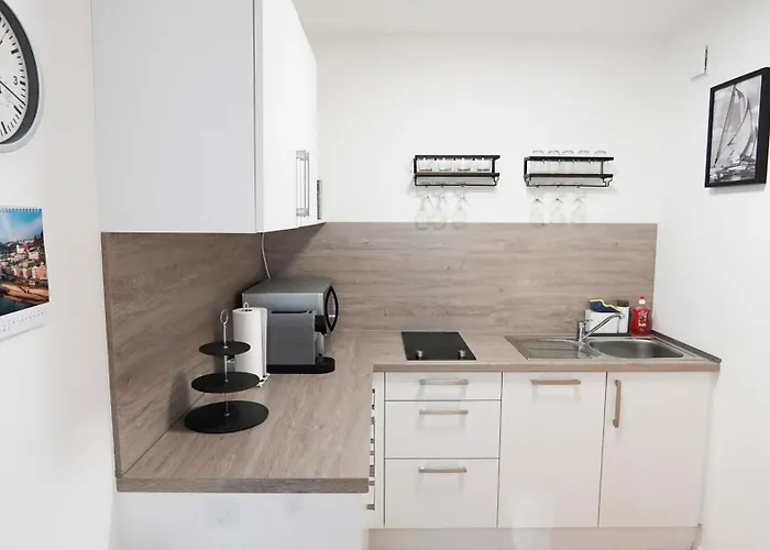 Apartment C - Gargen, Stilvoll, Modern & Cozy Im Zentrum Von