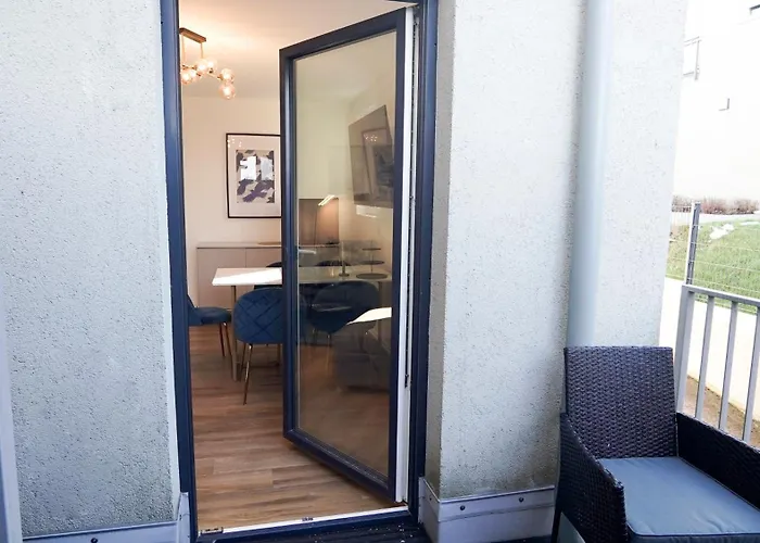 C - Gargen, Stilvoll, Modern & Cozy Im Zentrum Von Apartment